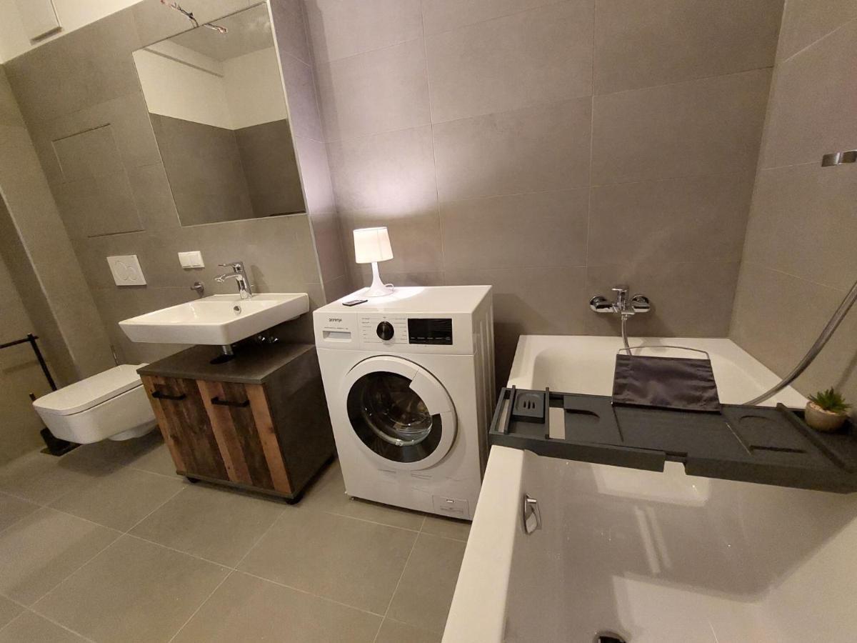 Apartment Maria Hilf 2 By Interhome Vienna Luaran gambar